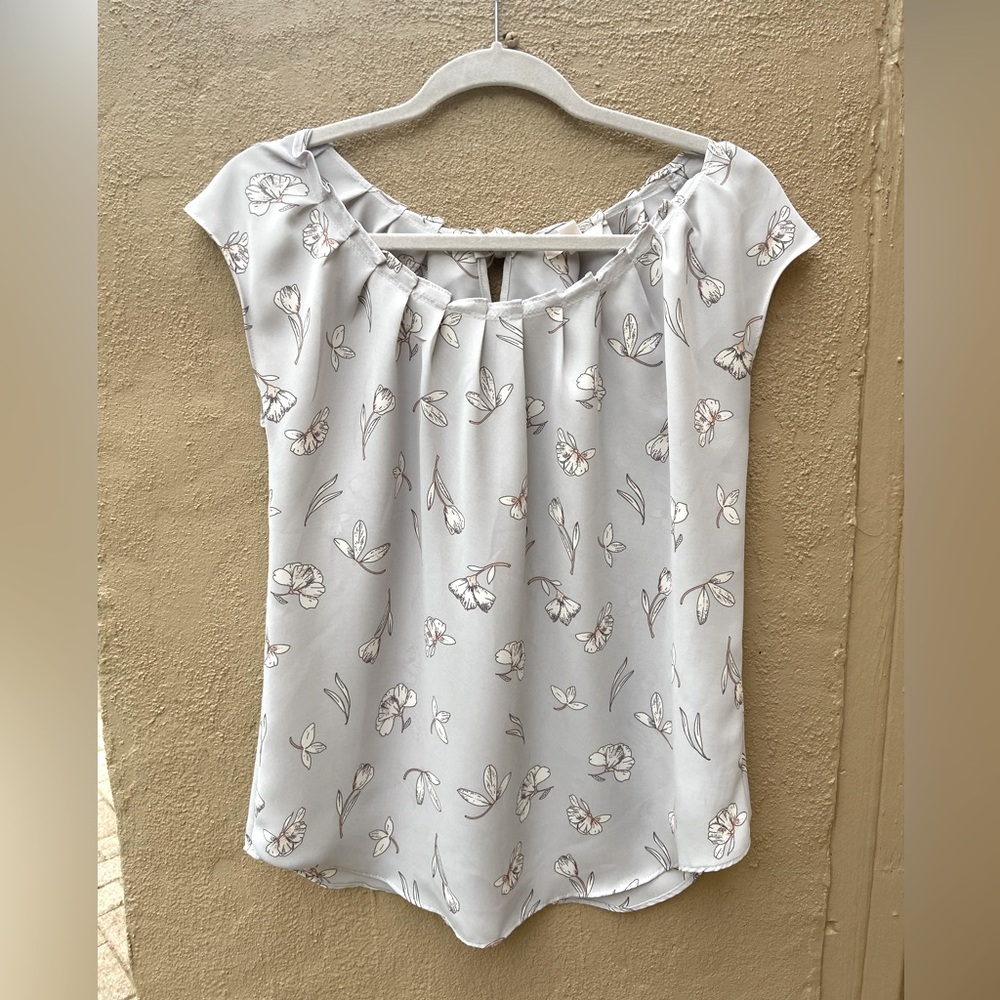 Lauren Conrad blouse